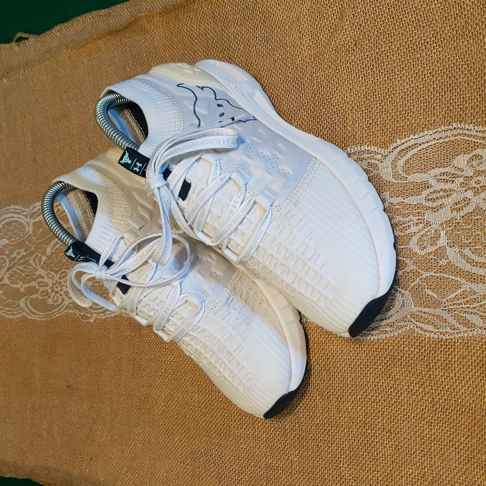 Under Armour HOVR Phantom "The Rock" Women's Training Shoes Sz 8, White/Blue